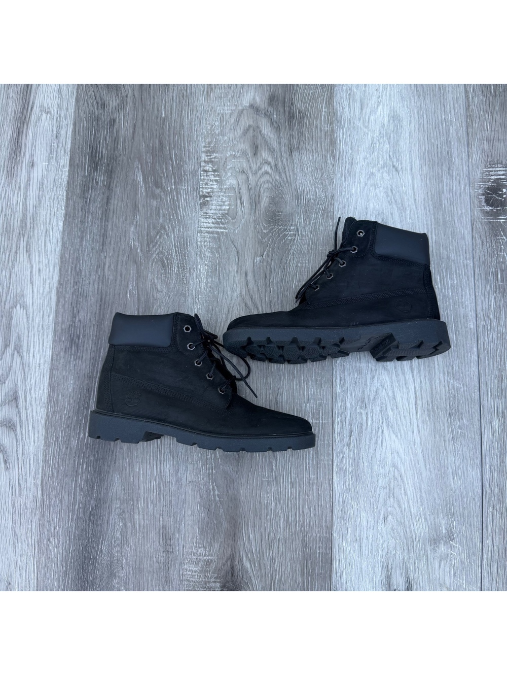 Junior Timberland classic black nubuck lace-up boot Size 5.5